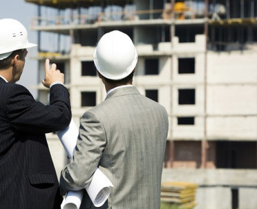 Como garantir a segurança em obras e construções com sistema de alarmes monitoráveis